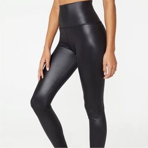 Beyond Yoga Black High-Waisted Leggings